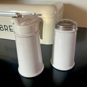 Ceramic Syrup / Honey dispenser & Cheese Shaker
